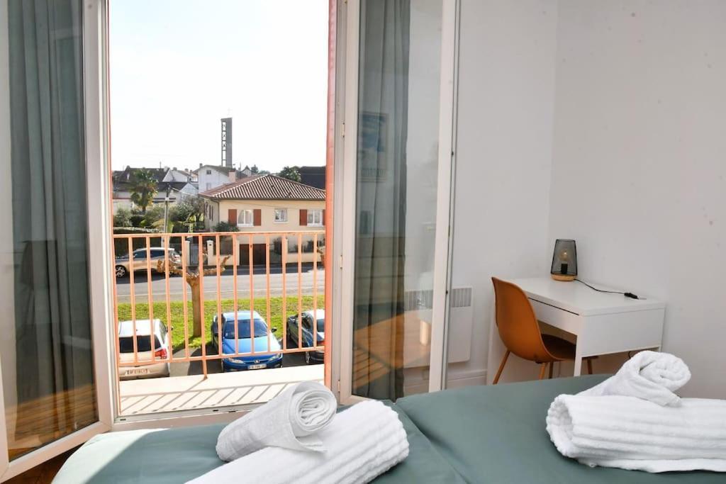 Vue Pyreneenne Elegante Avec 2 Chambres Tarbes Exterior foto
